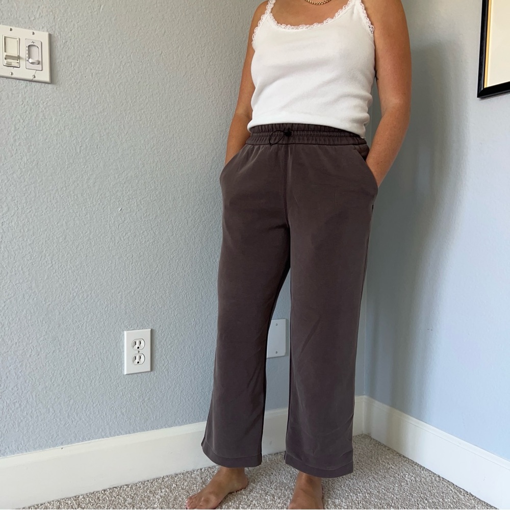 Lululemon Softstreme High-Rise Straight Leg Cropped Brown Espresso Pants Size 6
